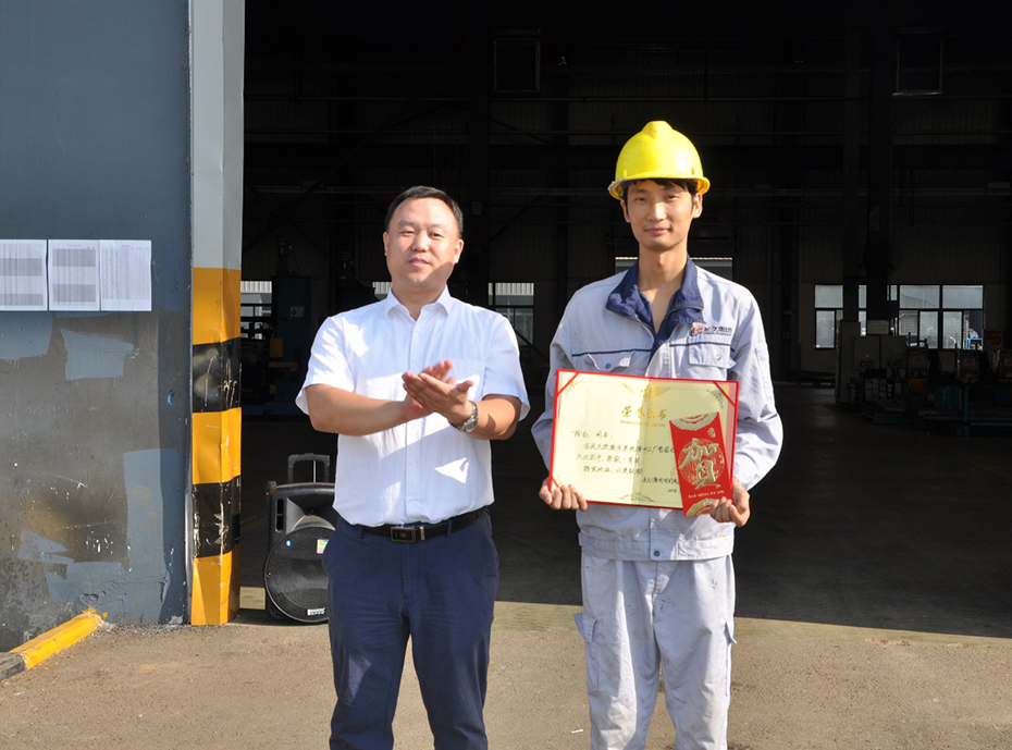 改裝車系統(tǒng)滁州公司舉辦焊工技能大比武